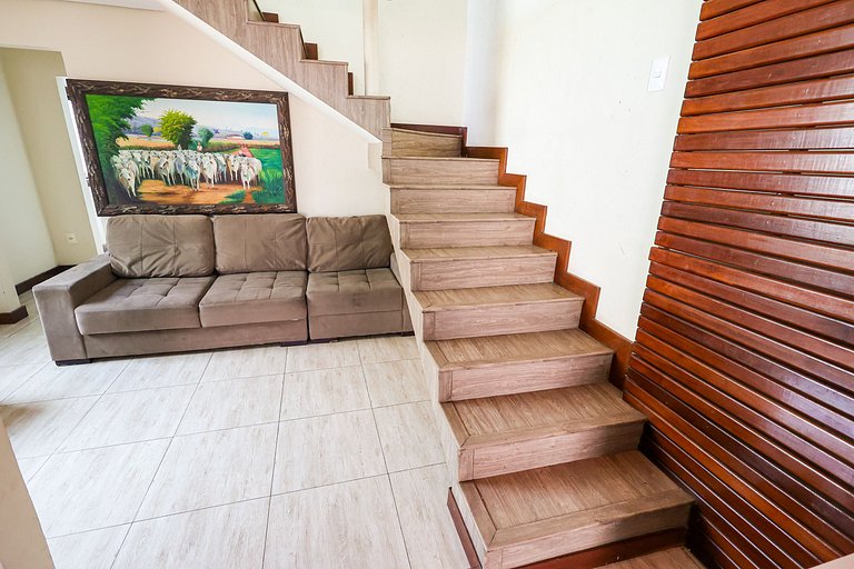 Mansão com Piscina e Área Gourmet em Venda Nova