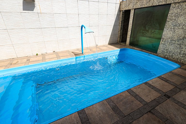 Mansão com Piscina e Área Gourmet em Venda Nova
