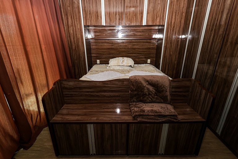 Mansão com Piscina e Área Gourmet em Venda Nova