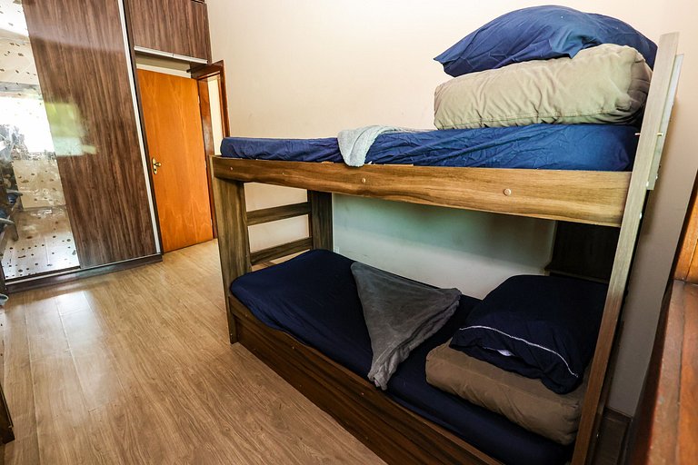 Casa de temporada para alugar com piscina e sauna em BH