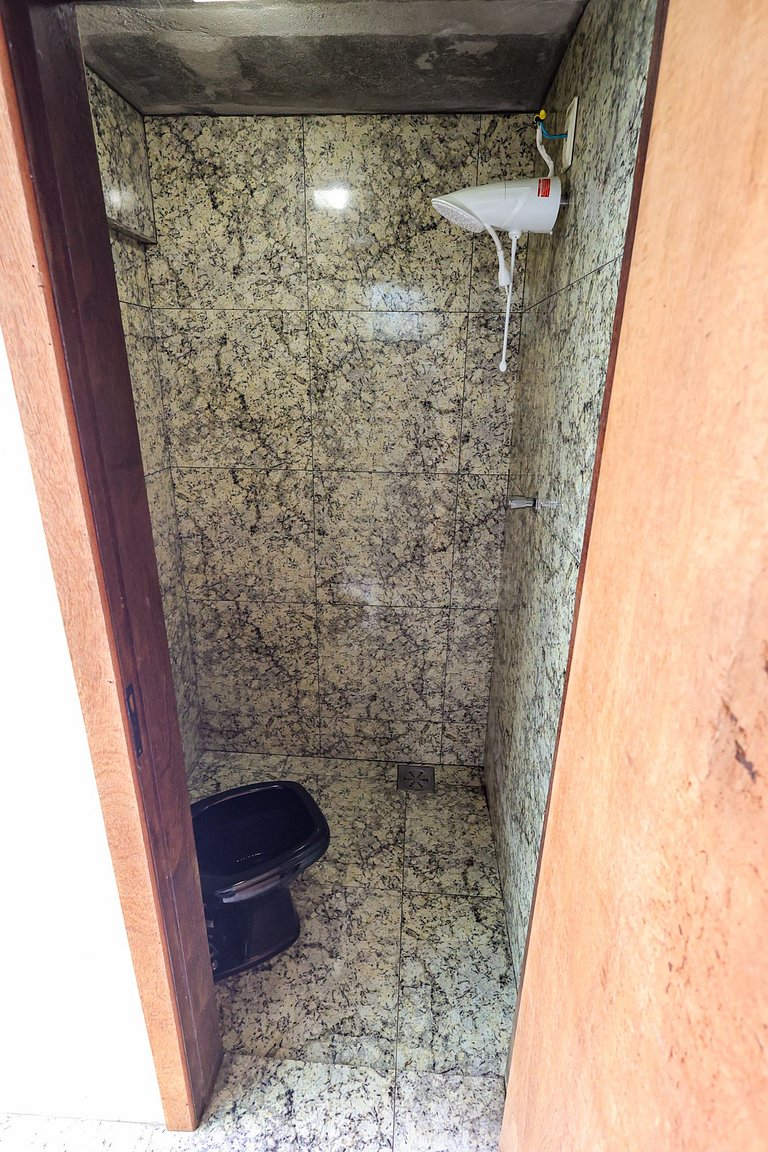 Mansão com Piscina e Área Gourmet em Venda Nova