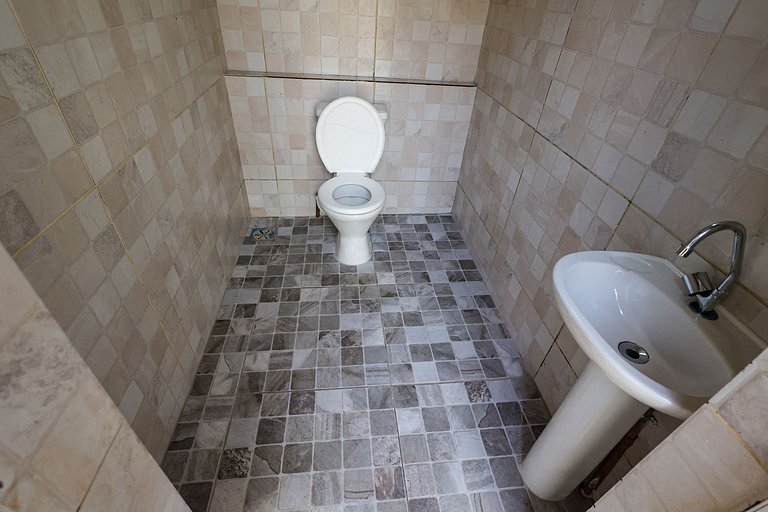 Mansão com Piscina e Área Gourmet em Venda Nova