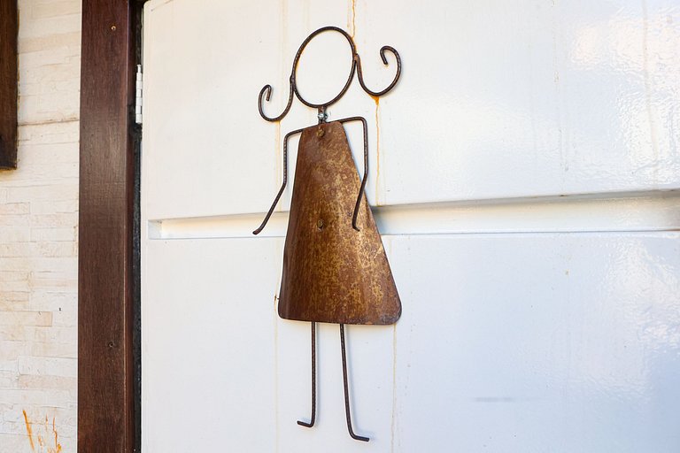 Mansão com Piscina e Área Gourmet em Venda Nova