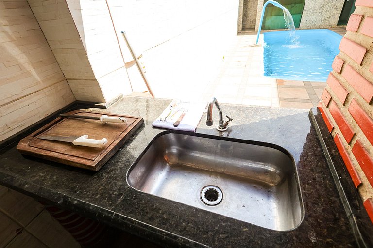 Casa de temporada para alugar com piscina e sauna em BH