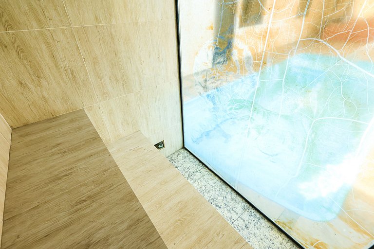 Mansão com Piscina e Área Gourmet em Venda Nova