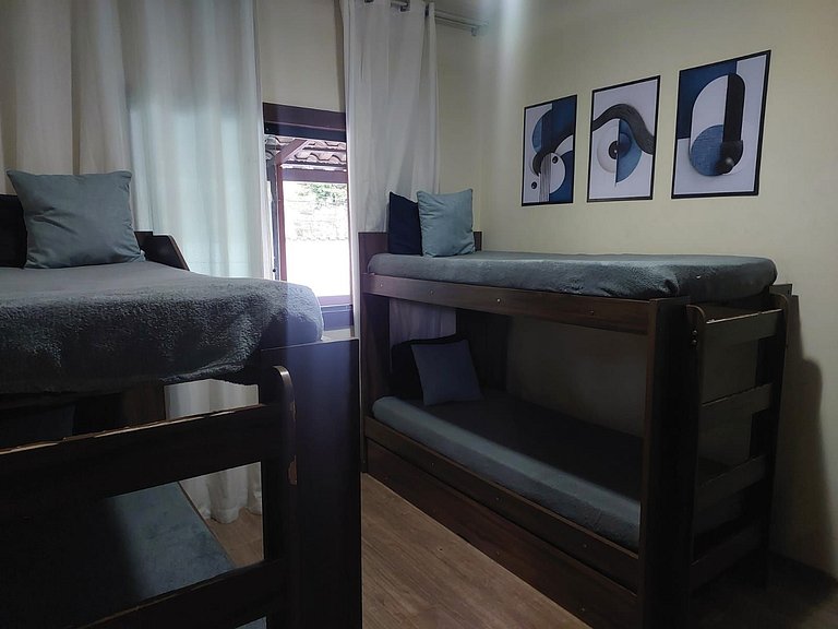 Mansão com Piscina e Área Gourmet em Venda Nova